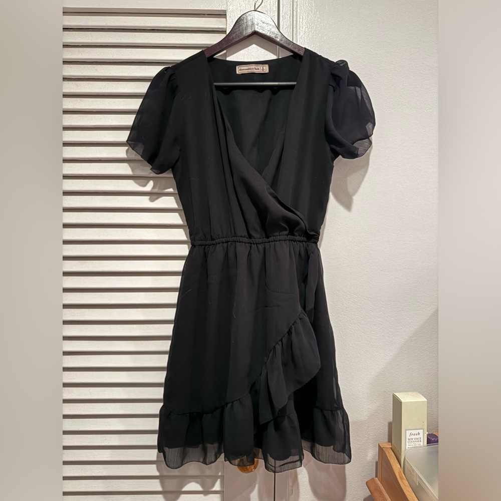 Abercrombie and fitch Chiffon black dress
